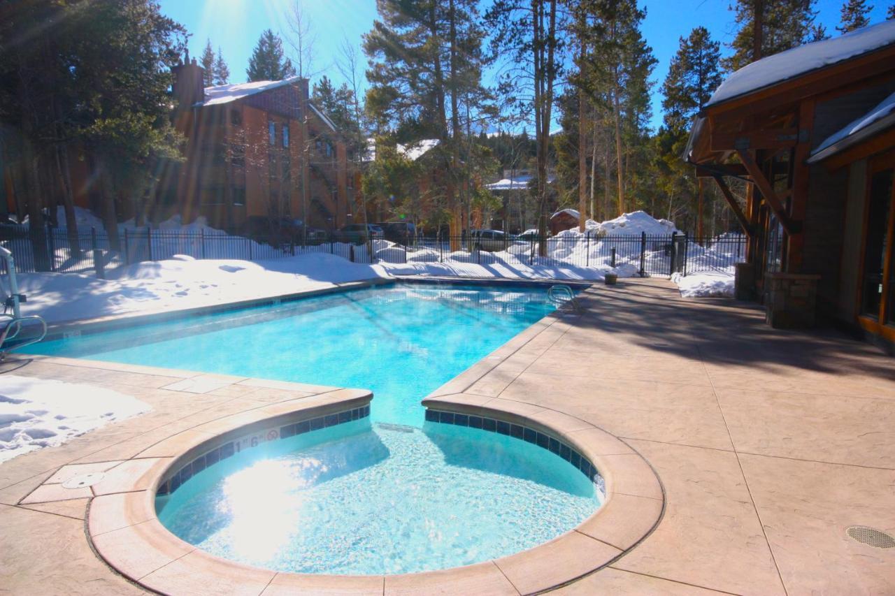 Pinecreek #E - 3 Bedroom - Pool And Hot Tub Access - Close To Town - Shuttle To Slopes Брекенрідж Екстер'єр фото